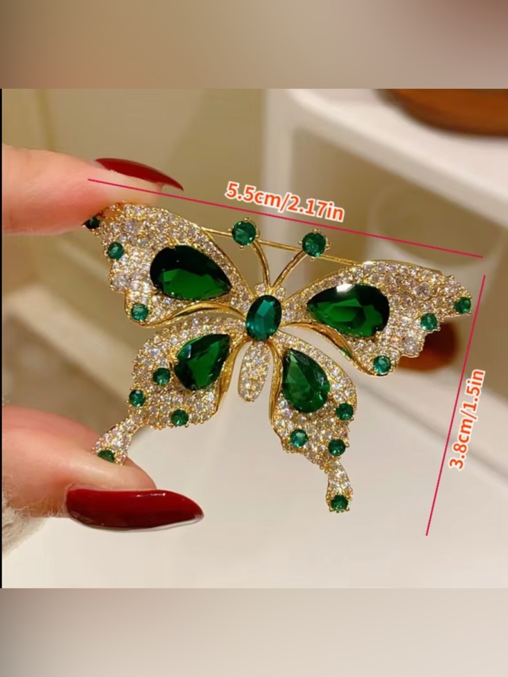 Chic Butterfly Brooch - Gold Tone Elegant Green Crystal - Picture 4 of 4